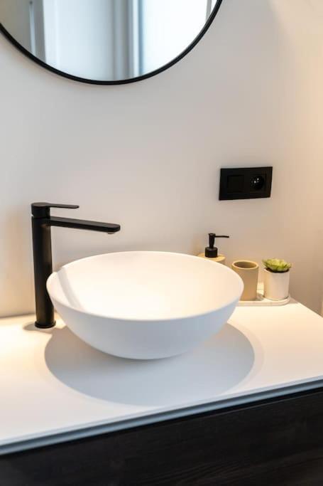 Your Adventure Sleeps 4 Apartment Antwerpen